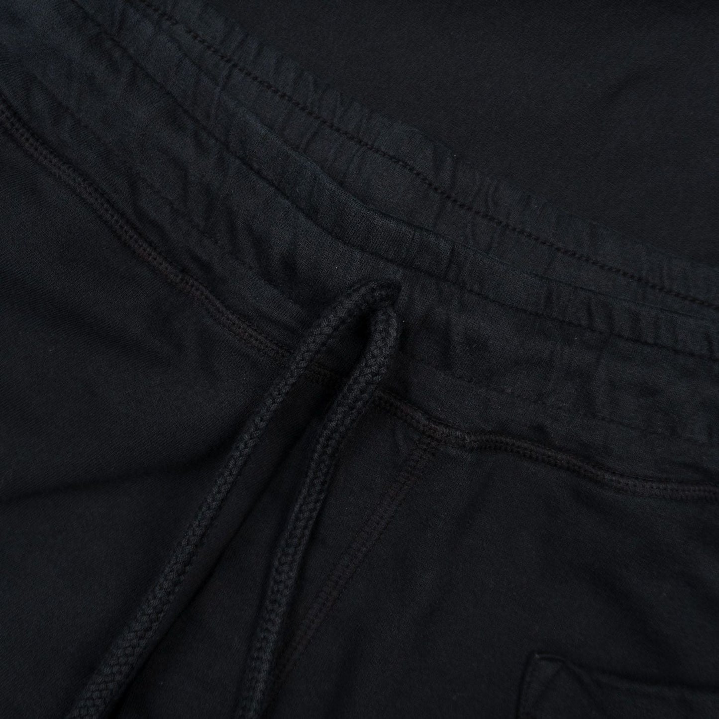 Cp Company 133A Light Fleece High Lens Joggers In Black
