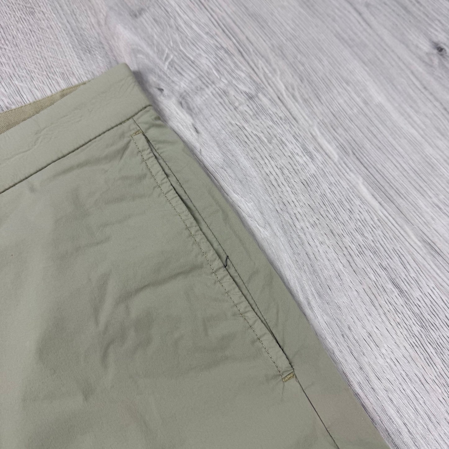 CP Company 50 Fili Cargo Shorts - Moss Gray