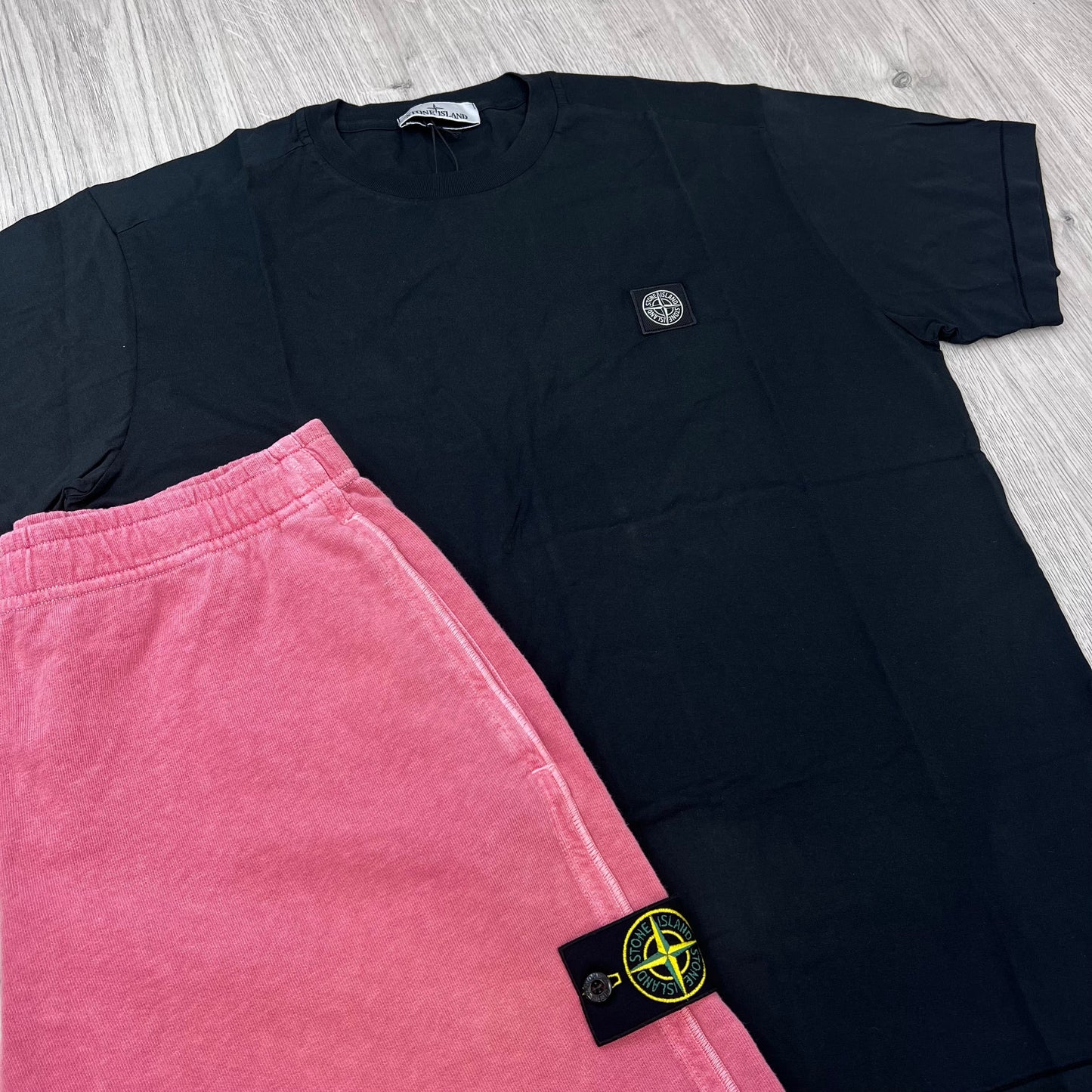 Stone Island Set - Black/Oleander