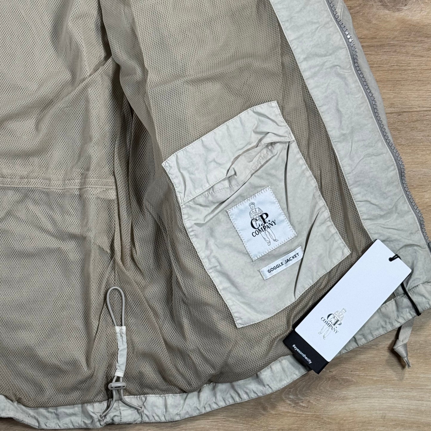 C.P. Company Flatt Nylon Goggle Lens Jacket in Dove