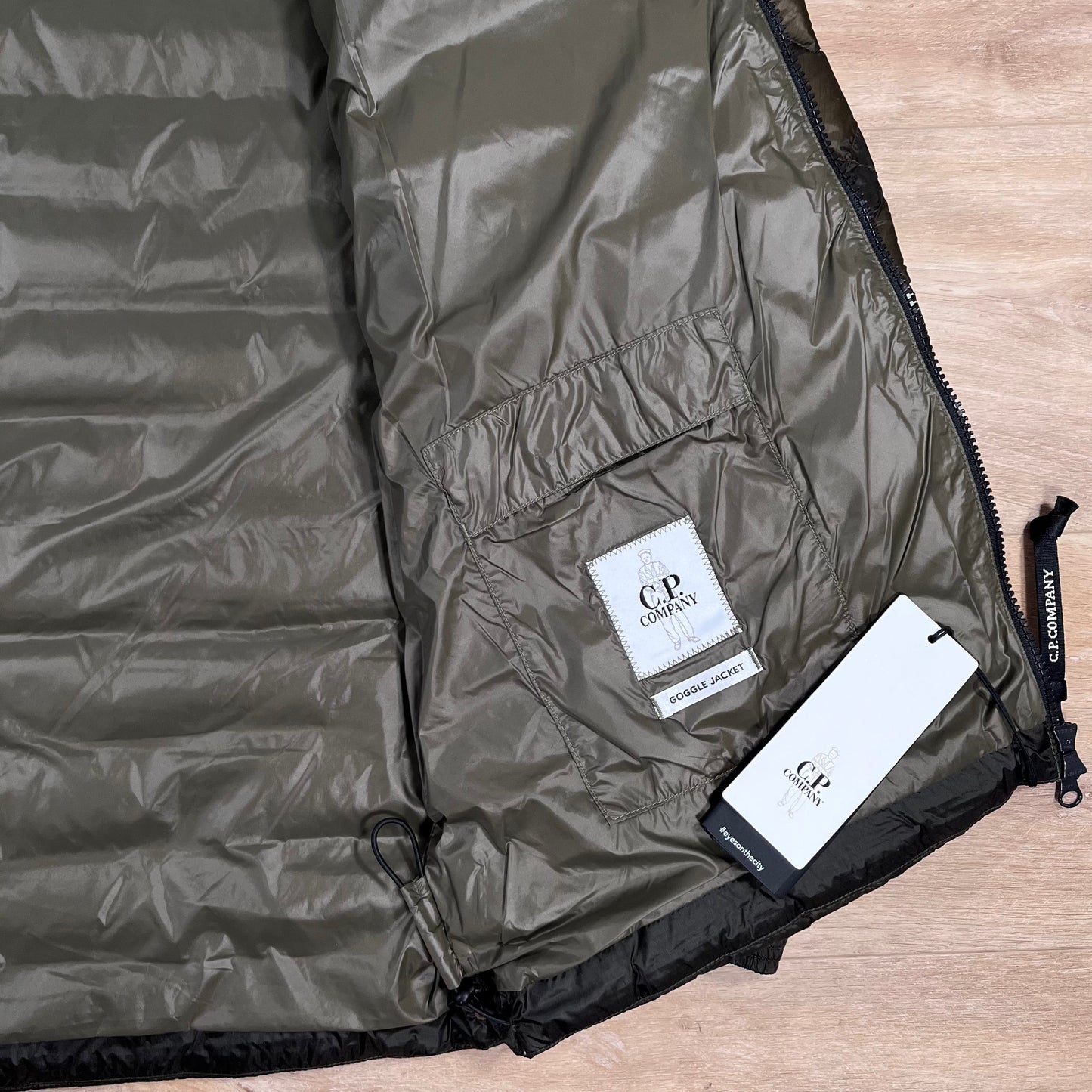 C.P. Company D.D. Shell Goggle Down Jacket in Ivy Green