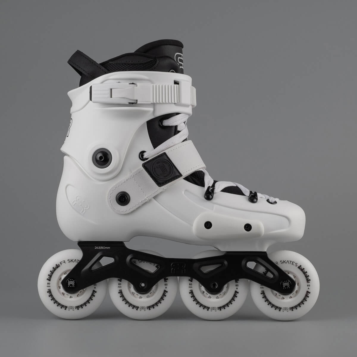 FRX 80 White Skates