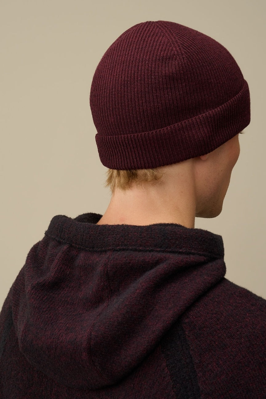Cp Company Extrafine Merino Wool Mixed Lens Beanie In Potent Purple