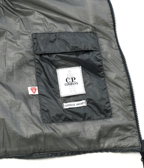 Cp Company 032A Nada Shell Primaloft Goggle Gilet In Smoked Pearl