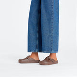 Load image into Gallery viewer, Unisex Boston Essentials EVA Roast Medium/Narrow