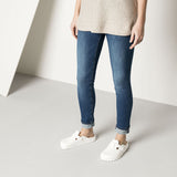 Load image into Gallery viewer, Unisex Boston Essentials EVA White Regular/Wide