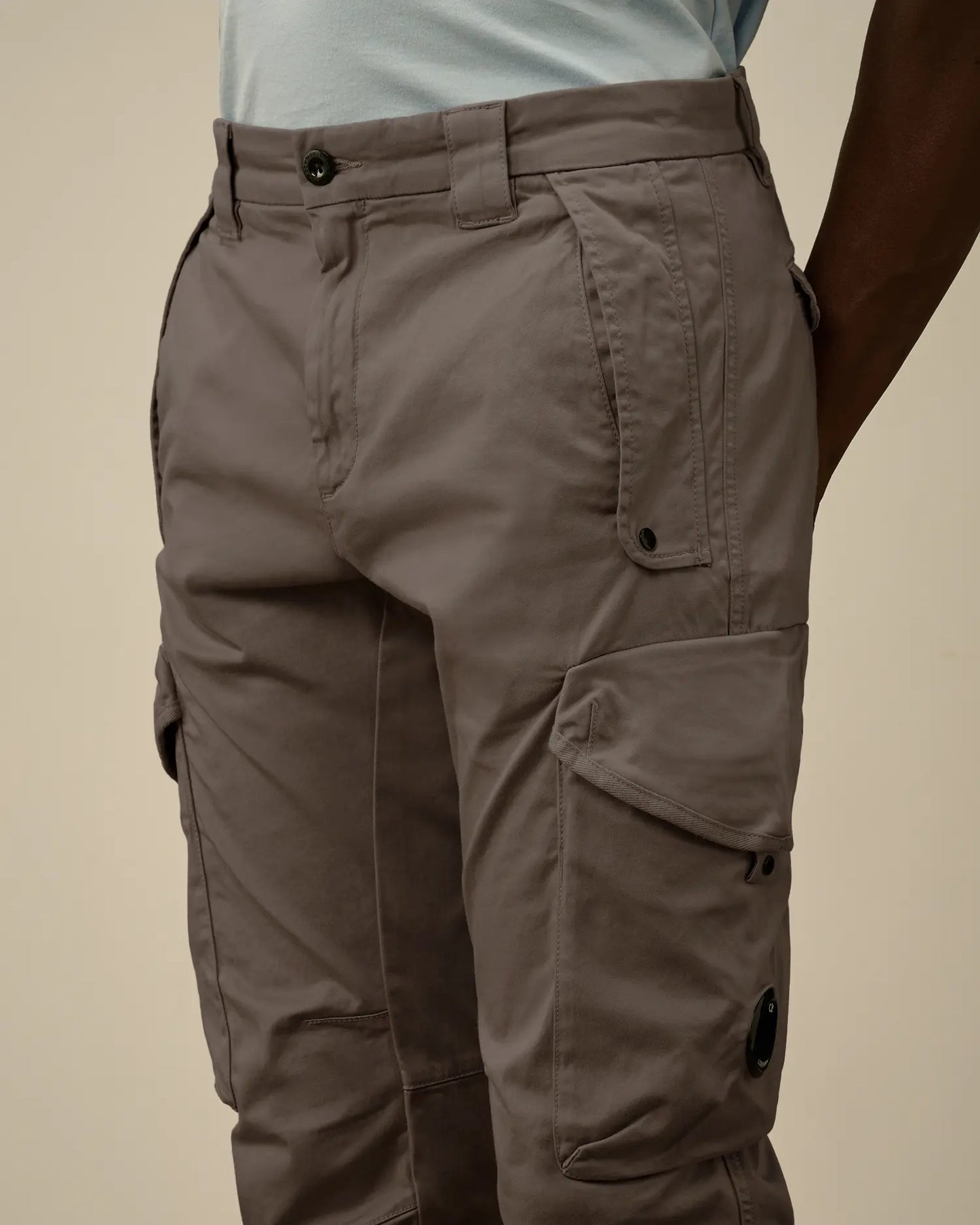 Cp Company 058A Stretch Satin Lens Cargo Pants In Smoked Pearl
