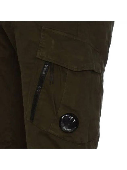 Cp Company 124A Stretch Satin Lens Cargo Pants In Ivy Green