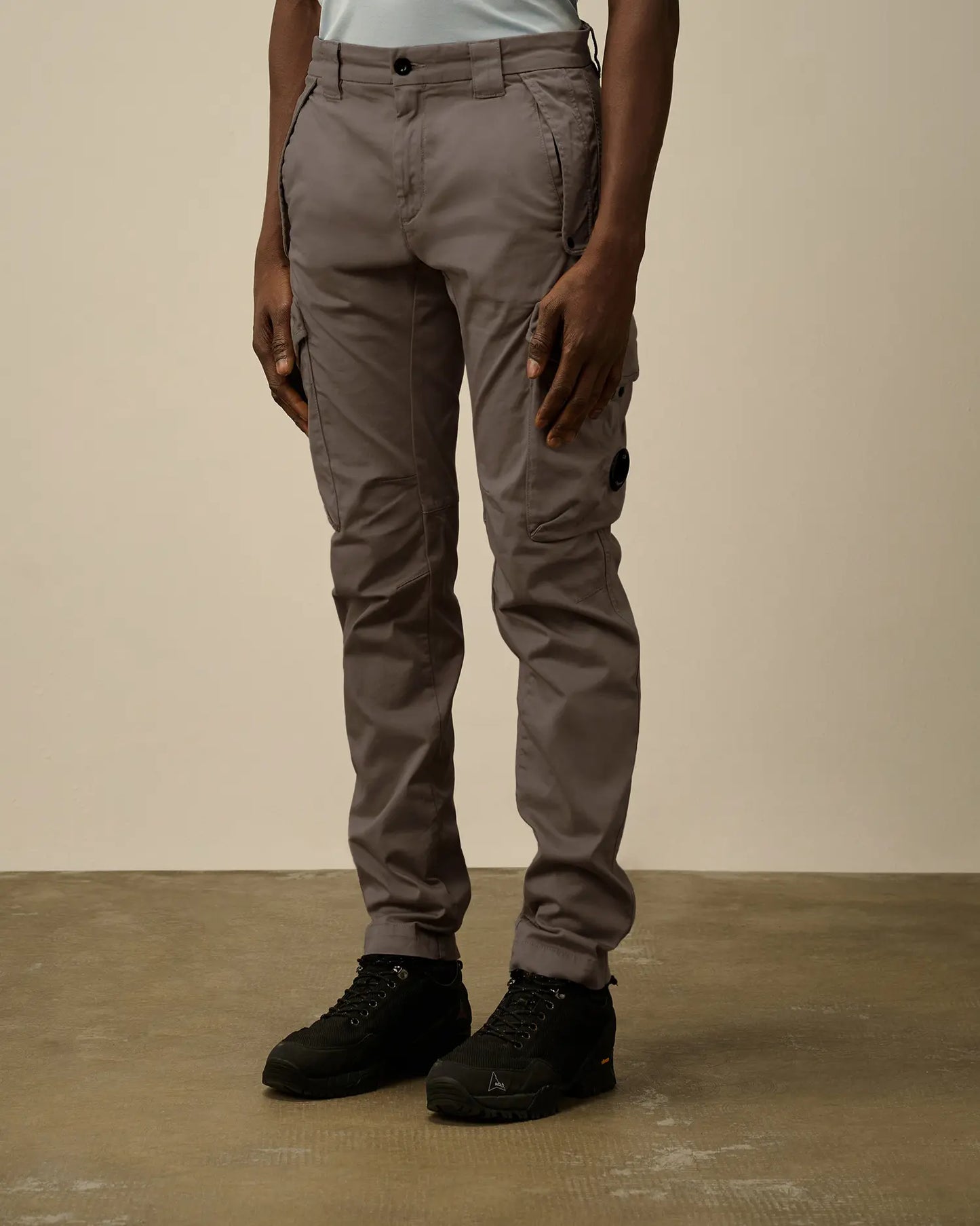 Cp Company 058A Stretch Satin Lens Cargo Pants In Smoked Pearl