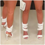Load image into Gallery viewer, Aspen heels (Black)