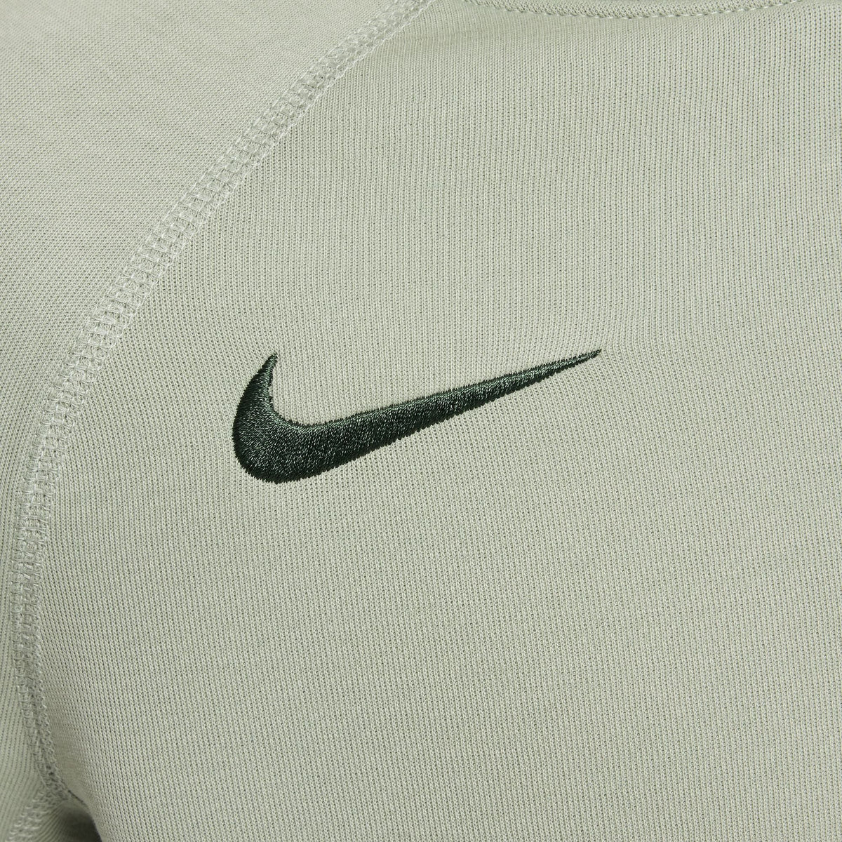 Nike Chelsea FC Tech Big Kids' (Boys') Soccer Fleece Pullover Hoodie