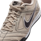 Load image into Gallery viewer, Nike Gato Big Kids' Indoor Soccer Shoes
