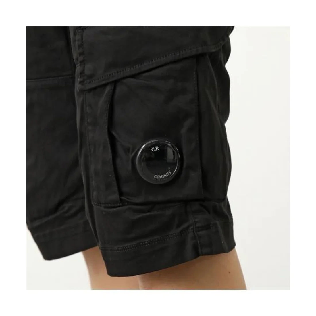 Cp Company 116A Satin Stretch Cargo Shorts In Black