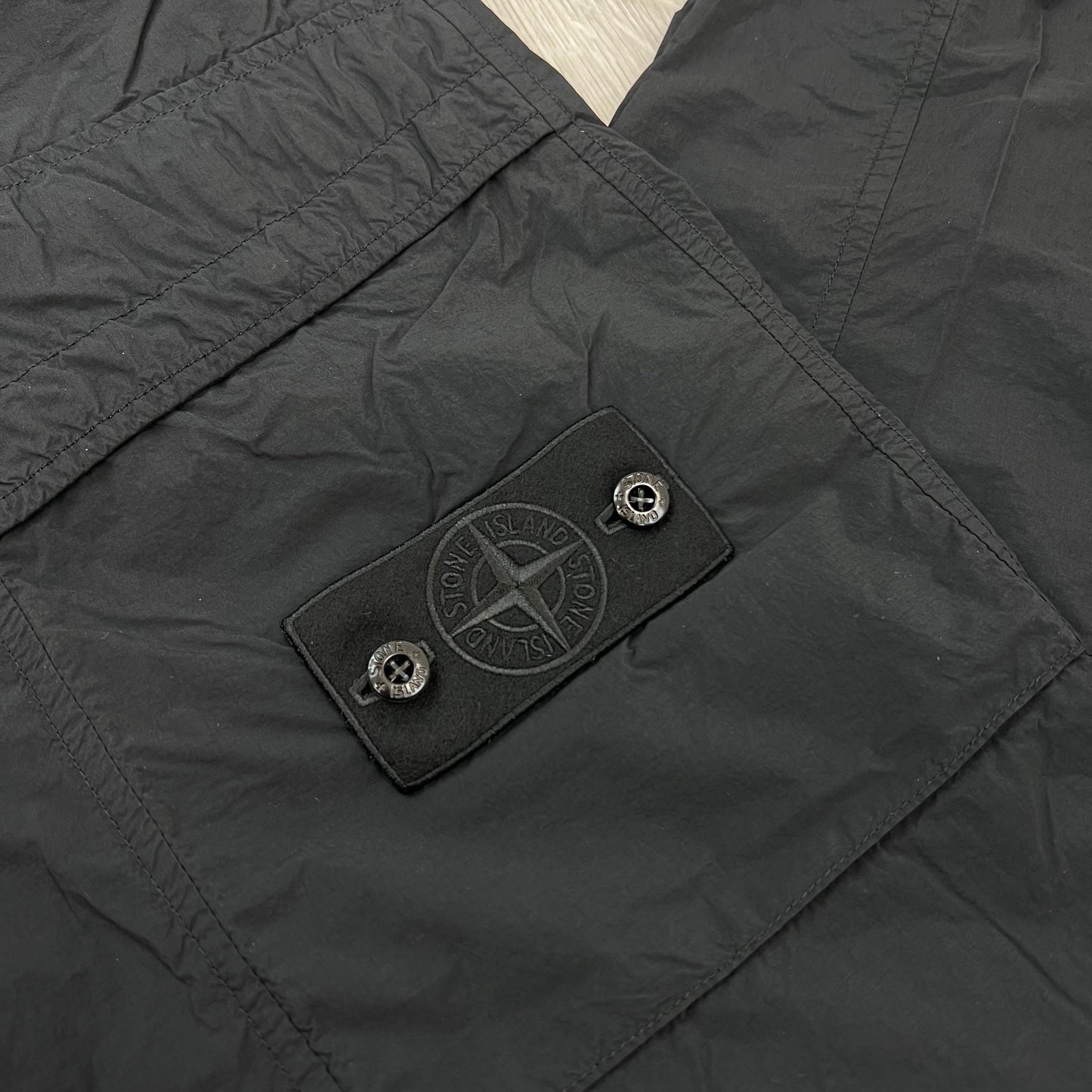 Stone Island Ghost SMERIGLIATO Cargo Trousers - Black