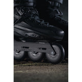 Load image into Gallery viewer, Flying Eagle X7D Reaver D8490 Black Skates