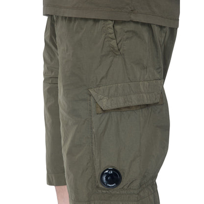 Cp Company 041A Chrome Lens Cargo Shorts In Ivy Green