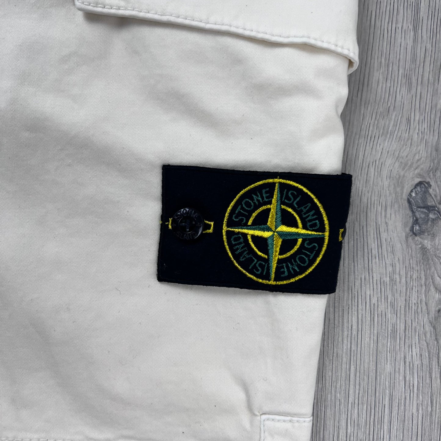 Stone Island Cargo Shorts - Ivory
