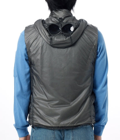 Cp Company 032A Nada Shell Primaloft Goggle Gilet In Smoked Pearl