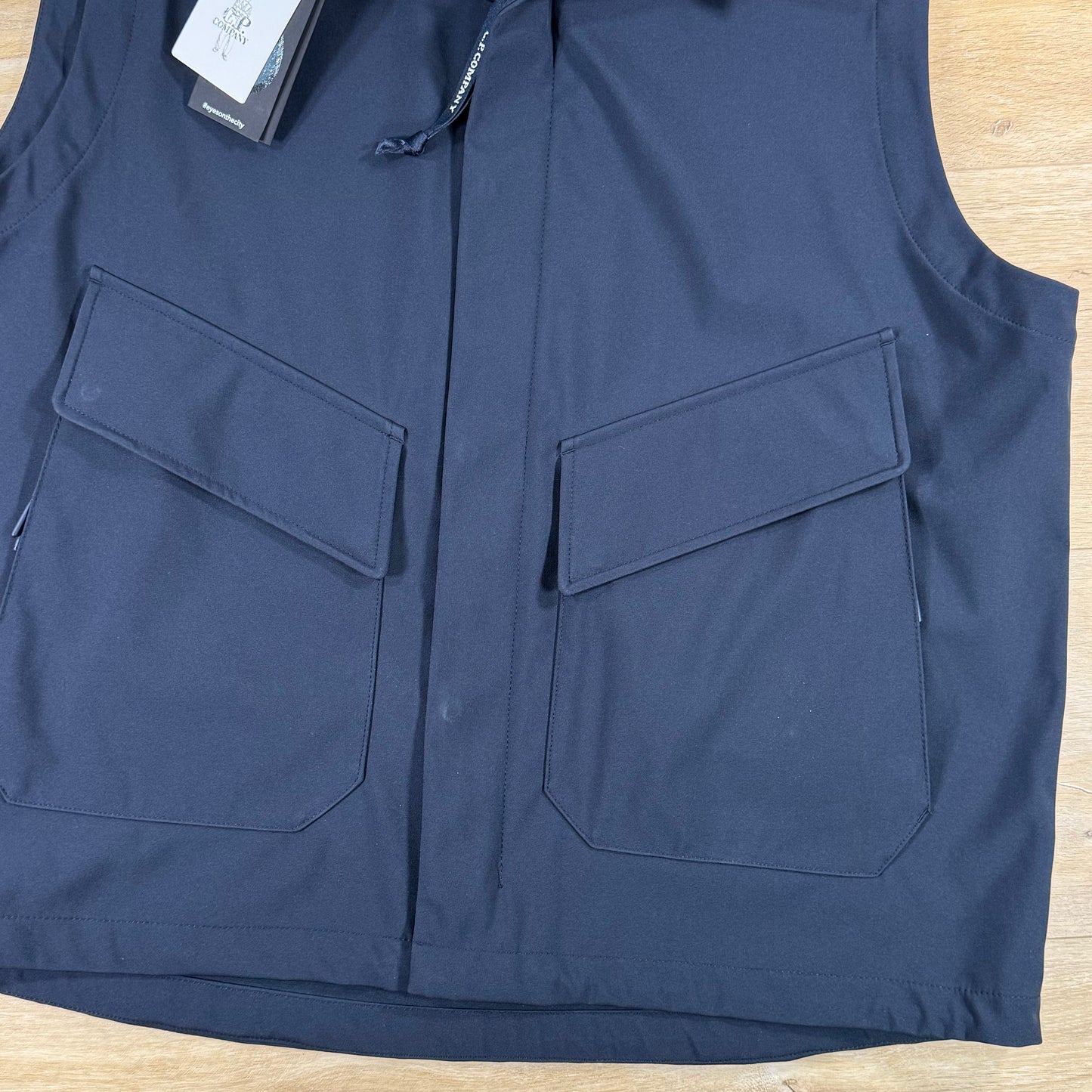 C.P. Company Shell-R Goggle Gilet in Navy