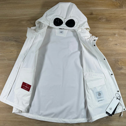 C.P. Company Shell-R Goggle Gilet in Gauze White