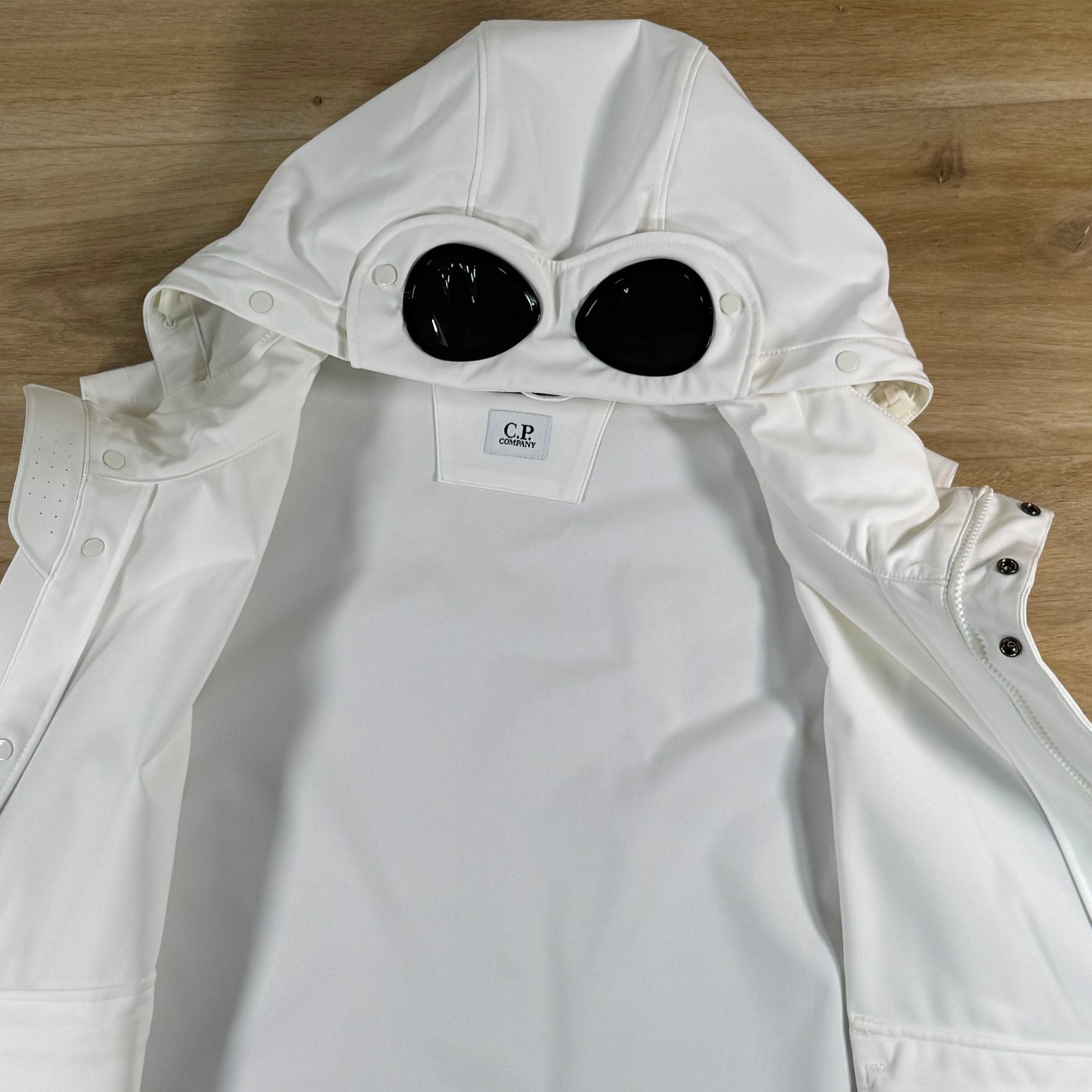 C.P. Company Shell-R Goggle Gilet in Gauze White