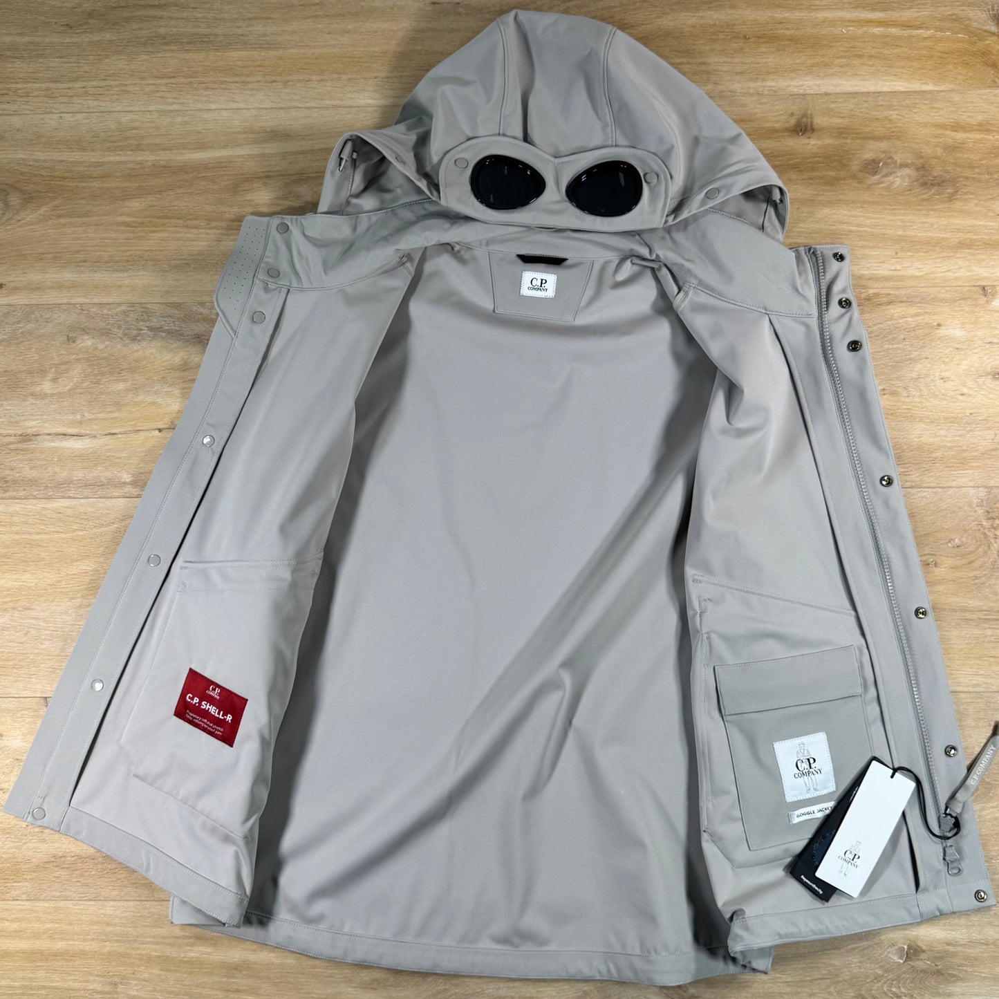 C.P. Company Shell-R Goggle Gilet in Dove