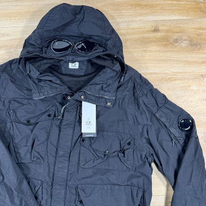C.P. Company Flatt Nylon Goggle Lens Jacket in Black