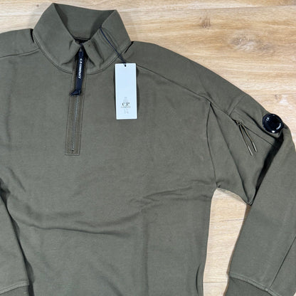 C.P. Company Diagonal Raised Half-Zip Lens Sweatshirt in Ivy Green