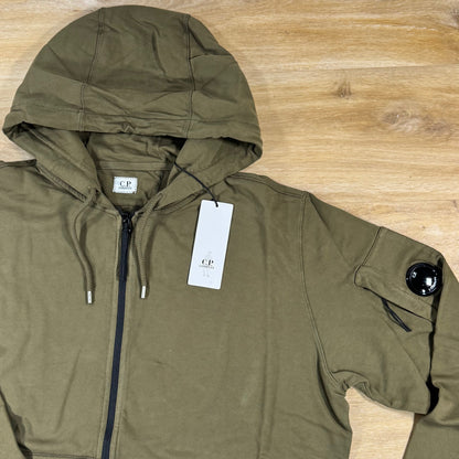 C.P. Company Light Fleece Zip Lens Hoodie in Ivy Green