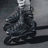 Load image into Gallery viewer, Flying Eagle X7F Reaver Black Skates