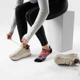 Load image into Gallery viewer, Smartwool - Women's Run Targeted Cushion Brushed Print Low Ankle Socks - Garden Pink
