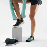 Load image into Gallery viewer, Smartwool - Women's Run Targeted Cushion Brushed Print Low Ankle Socks - Nightfall Blue