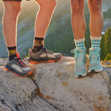 Load image into Gallery viewer, Smartwool - Women's Hike Light Cushion Retro Floral Mid Crew Socks - Moonbeam