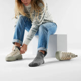 Load image into Gallery viewer, Smartwool - Women's Everyday Roll Top Ankle Socks - Medium Gray