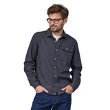 Load image into Gallery viewer, Patagonia M's L/S Lightweight Fjord Flannel Shirt