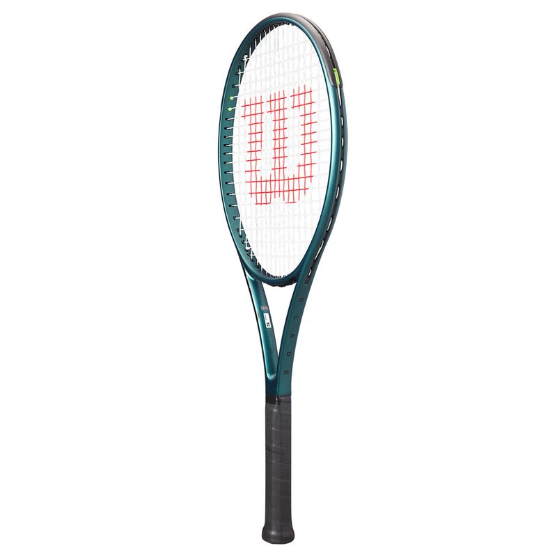 Wilson Blade 104 v9 Tennis Racquet