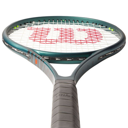 Wilson Blade 104 v9 Tennis Racquet