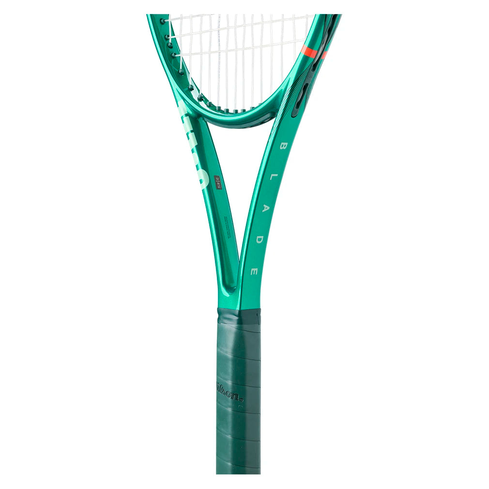 Wilson Blade 98 16x19 v10 Tennis Racquet
