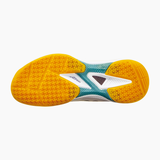 Load image into Gallery viewer, Yonex Power Cushion 65 Z4 Women [White]
