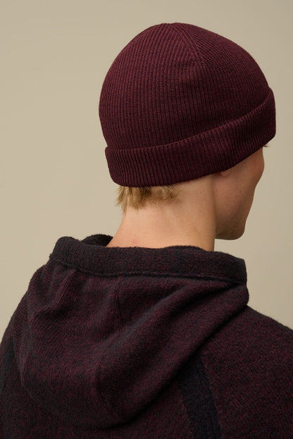 Cp Company Extrafine Merino Wool Mixed Lens Beanie In Potent Purple