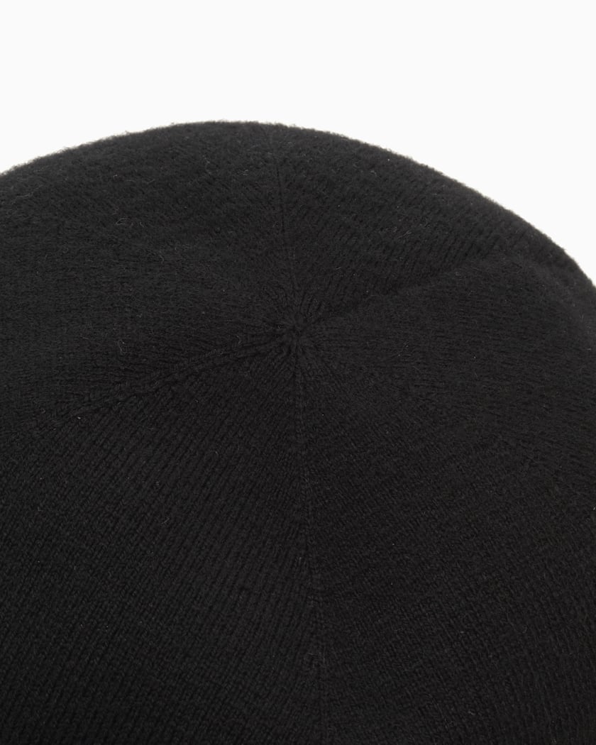 Cp Company Intarsia Wool Logo Cap In Black