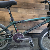 Load image into Gallery viewer, Standard STA500 Mid School Complete Bike