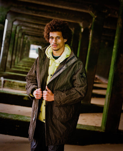 [Stone Island] Wrinkled Corduroy 500-TC Hooded Parka with Detachable Down Lining in Military Green