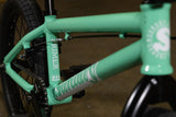 Load image into Gallery viewer, Sunday Aluminum Primer 18" Bike
